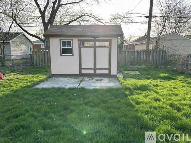 22829 Rosalind Ave 5 Beds Single Family Home for Rent - Photo gallery 3