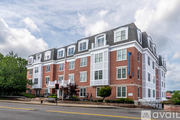 446 Belgrade Ave 1 Apartment for Rent - Photo gallery 1