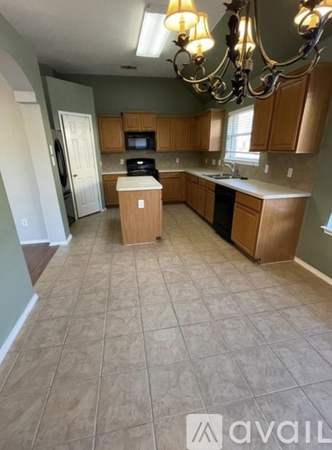 208 Forestview Road 3 Beds Single Family Home for Rent - Photo gallery 4