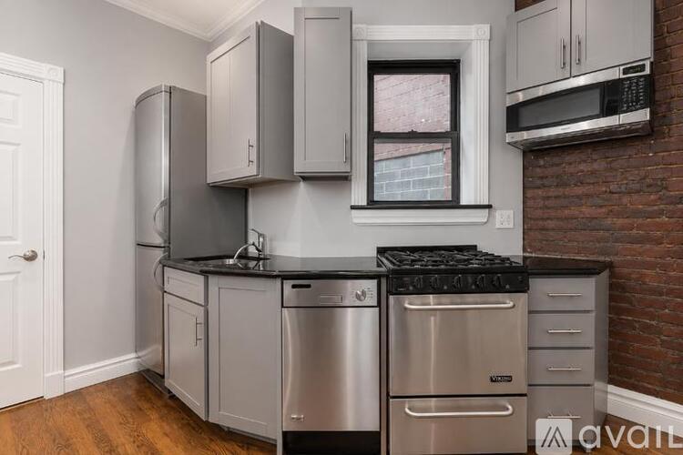219 East 23rd St 2 Beds Apartment for Rent - Photo gallery 5
