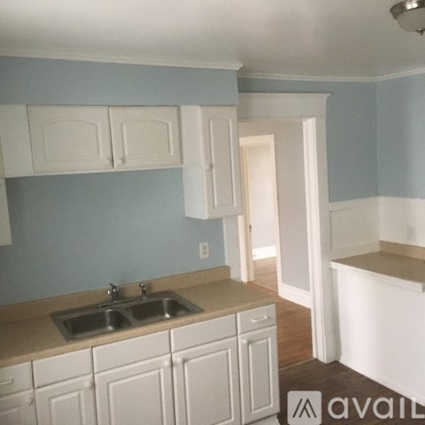 114 Bellwood Avenue 3 Beds Apartment for Rent