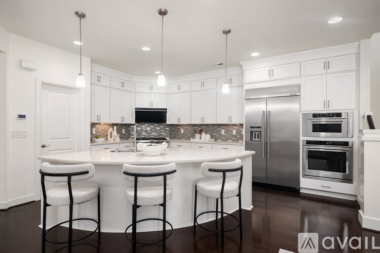 1270 Pine Crest Circle Northeast 4 Beds Single Family Home for Rent - Photo gallery 4