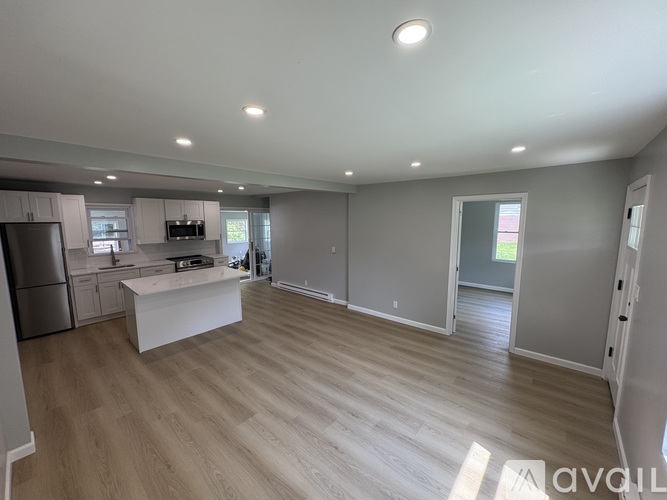 197 Pennsylvania 715 3 Beds Single Family Home for Rent - Photo gallery 4