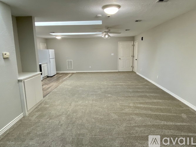 2475 Boardwalk Street 2 Beds Apartment for Rent - Photo gallery 3