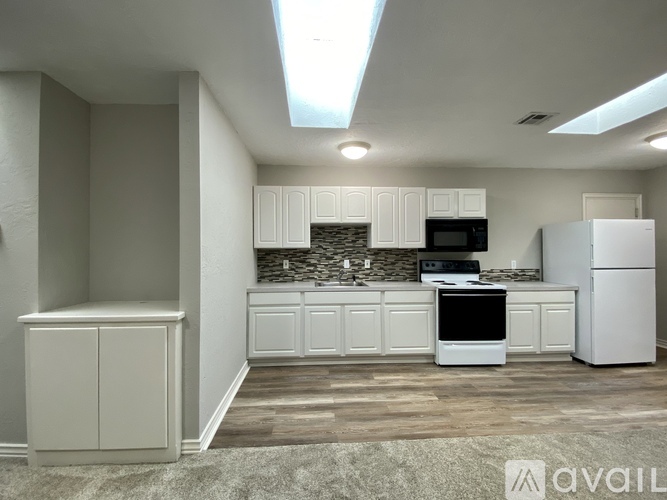 2475 Boardwalk Street 2 Beds Apartment for Rent - Photo gallery 4