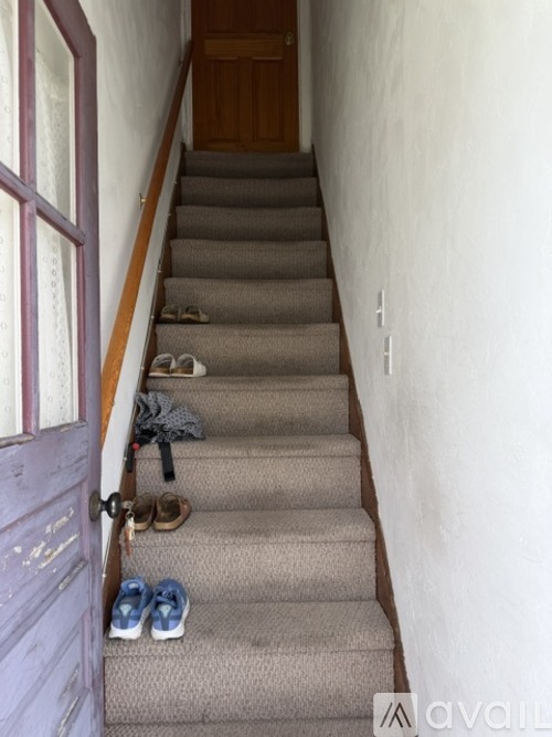 256 Martha Avenue 1 Apartment for Rent - Photo gallery 3