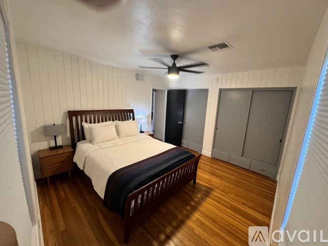 1721 East Waverly Street 2 Beds Single Family Home for Rent - Photo gallery 3
