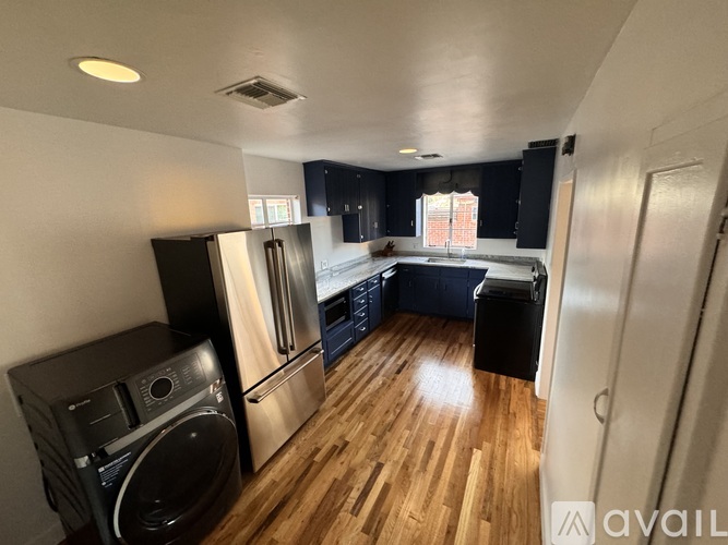 1721 East Waverly Street 2 Beds Single Family Home for Rent - Photo gallery 4