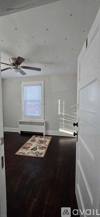 2901 Mapleton Avenue 5 Beds Apartment for Rent