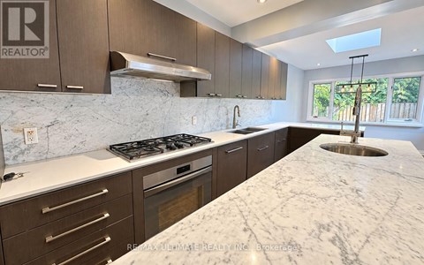 10 NOEL AVENUE 4 Beds Apartment for Rent