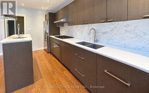 10 NOEL AVENUE 4 Beds Apartment for Rent