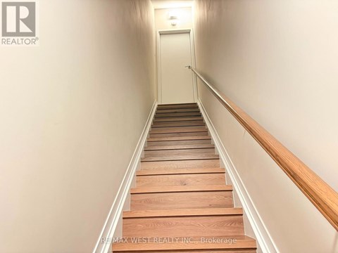795 UTOPIE PRIVATE 3 Beds Apartment for Rent