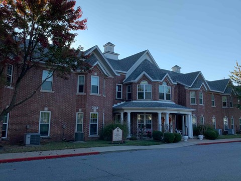 303 Robinson Avenue 1 Apartment for Rent