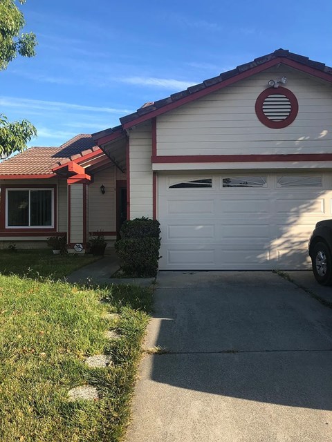 726 Newport Way 4 Beds Apartment for Rent