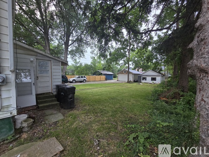 329 11th Street 3 Beds Single Family Home for Rent - Photo gallery 3