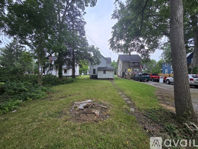 329 11th Street 3 Beds Single Family Home for Rent - Photo gallery 4