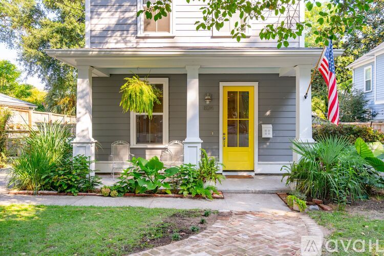 824 Toler Drive 4 Beds Single Family Home for Rent - Photo gallery 2