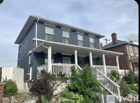 422 Wilson Avenue 3 Beds Apartment for Rent