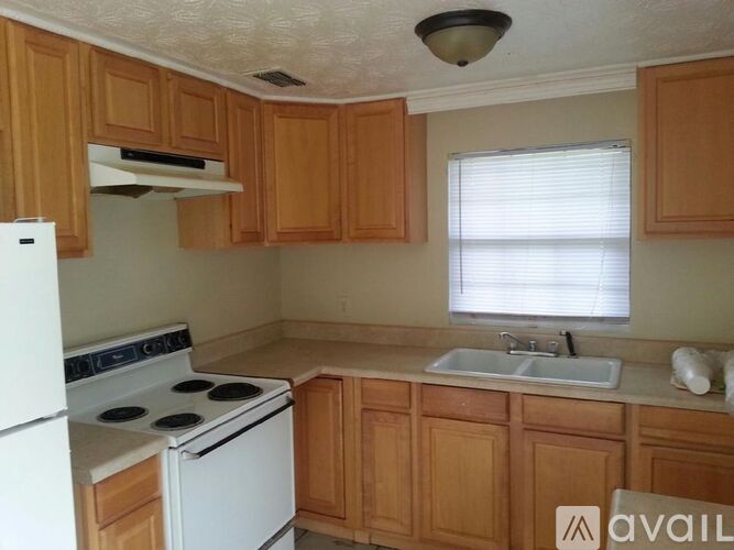 514 W Clermont Dr 3 Beds Single Family Home for Rent - Photo gallery 3