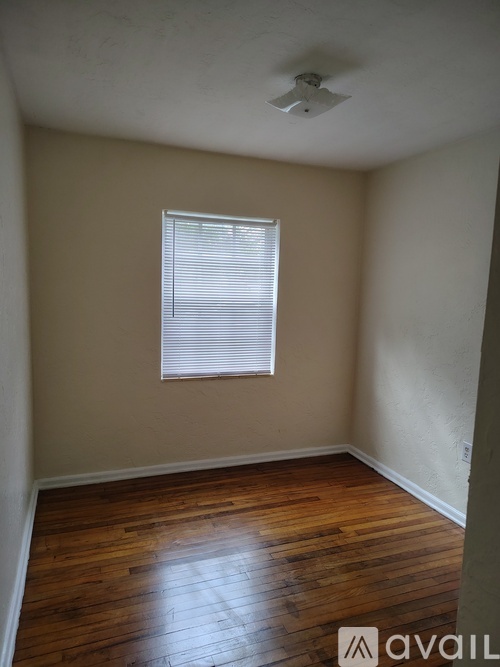 3614 S Church Ave 3 Beds Single Family Home for Rent - Photo gallery 4