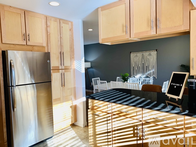 6 Grovepoint Ct 4 Beds Single Family Home for Rent - Photo gallery 3