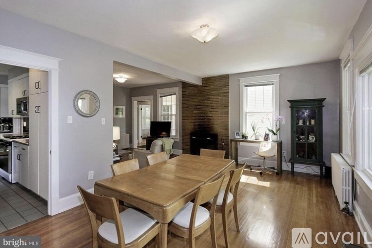 5065 MacArthur Boulevard Northwest 3 Beds Single Family Home for Rent - Photo gallery 5