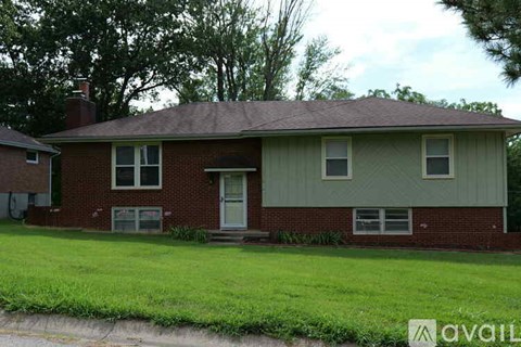 5018 Rosehill Drive 3 Beds Apartment for Rent