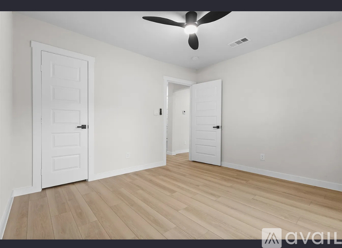 3216 Sharon St 4 Beds Single Family Home for Rent - Photo gallery 2