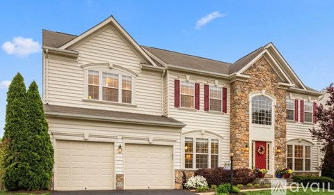 8481 Lanier Overlook Court 5 Beds Apartment for Rent