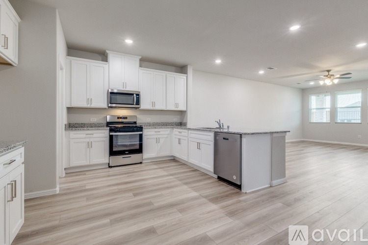 728 Amenduni Lane 4 Beds Single Family Home for Rent - Photo gallery 2