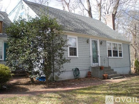 348 Nayatt Road 3 Beds Apartment for Rent