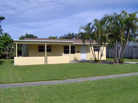 12096 Dolphin Drive 3 Beds Apartment for Rent