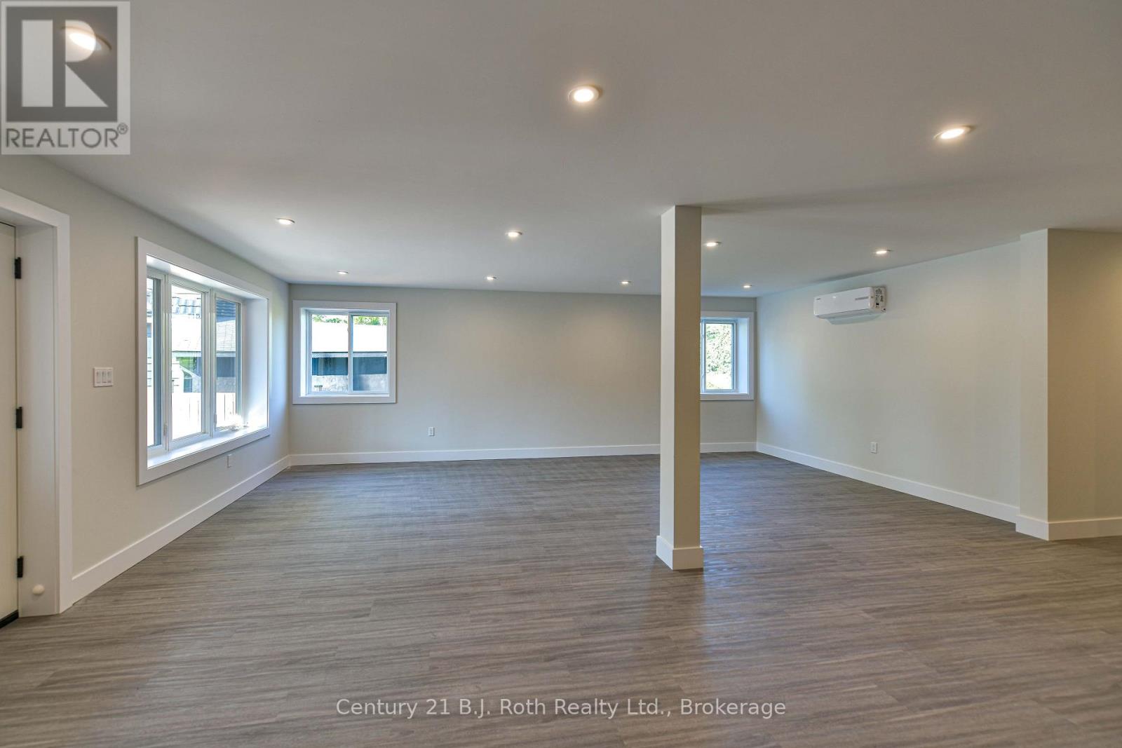 3 bedroom apartment - 1 (MAIN) - 165 BARRIE ROAD 1 (Main), Orillia 2