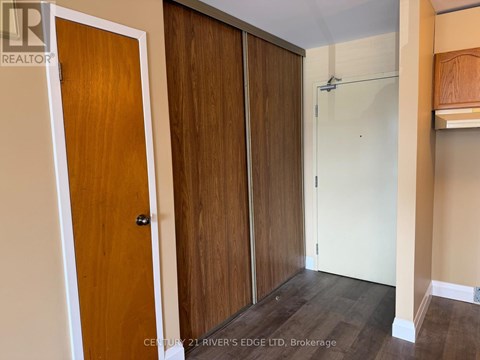 4 - 290/294 KING STREET W 1 Apartment for Rent