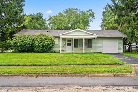 819 Pleasant Drive 3 Beds Apartment for Rent