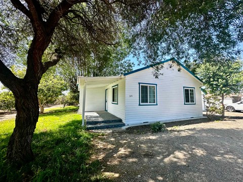 3171 E. Los Angeles Ave. 5 Beds Apartment for Rent