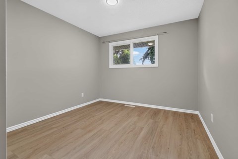 Main, 10434 164 Street Northwest 3 Beds Apartment for Rent