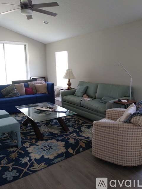 Source URL: https://prod-avail.s3.amazonaws.com/public_images/43119993/listing/82817_Living_Room.jpg