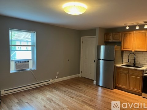 Source URL: https://prod-avail.s3.amazonaws.com/public_images/38660400/listing/IMG_8644.jpg