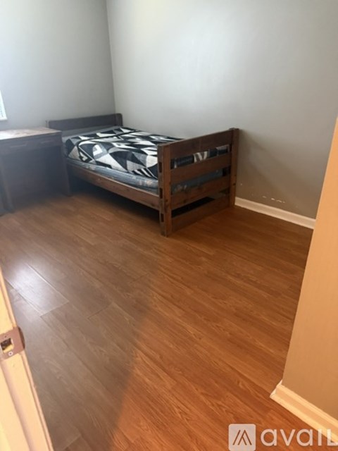 Source URL: https://prod-avail.s3.amazonaws.com/public_images/43118686/listing/IMG_7239.jpeg