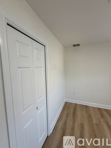 Source URL: https://prod-avail.s3.amazonaws.com/public_images/43122283/listing/IMG_2073.jpeg