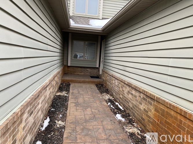 113 Clubhouse Drive 3 Beds Single Family Home for Rent - Photo gallery 3