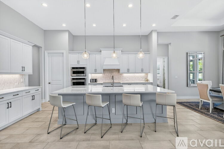 Source URL: https://prod-avail.s3.amazonaws.com/public_images/43118908/listing/10-Kitchen_1.jpg