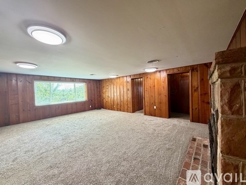 Source URL: https://prod-avail.s3.amazonaws.com/public_images/43120870/listing/IMG_6427.jpeg