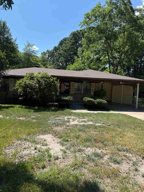 923 Summit Road 3 Beds Apartment for Rent