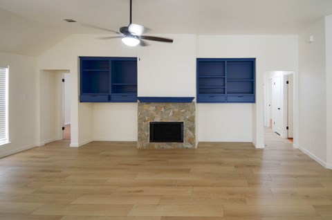506 Pleasant Valley Drive 3 Beds Apartment for Rent