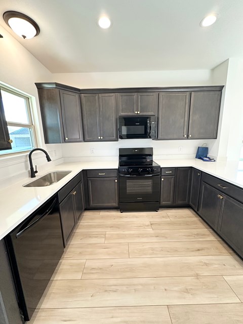 7382 Alley Oak Ln. 3 Beds Apartment for Rent