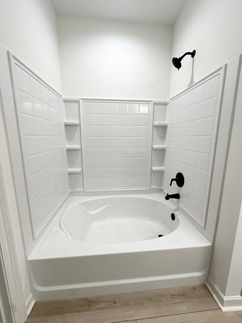 7382 Alley Oak Ln. 3 Beds Apartment for Rent