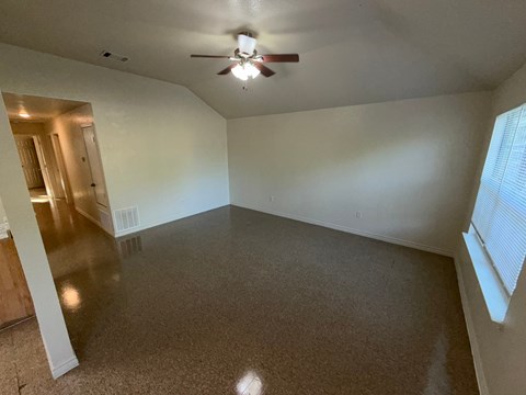707 South 10Th Street 3 Beds Apartment for Rent