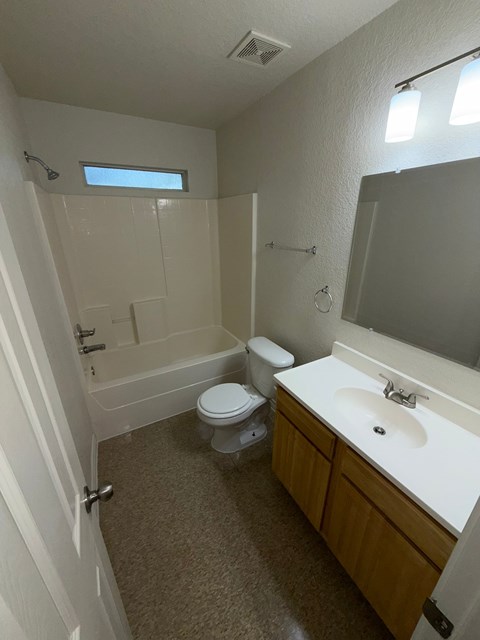 707 South 10Th Street 3 Beds Apartment for Rent